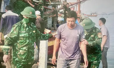 Quảng Bình khẩn trương tìm kiếm 11 ngư dân mất tích trên biển